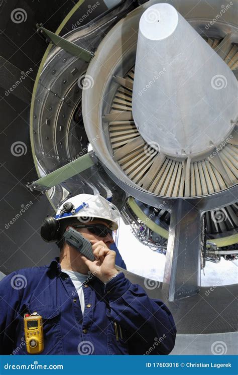 Jet Engine Mechanic 的图像结果