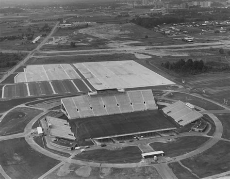 Happenin' History: Dix Stadium