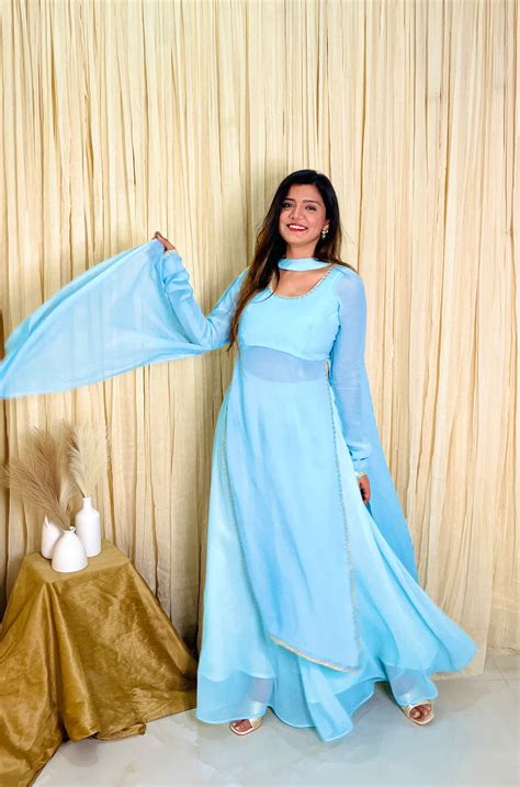 Buy Western, Indo-western and much more for women- Garvili 2021