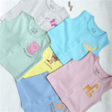 Choosing NICU-friendly baby clothes - Nature's Cuddle