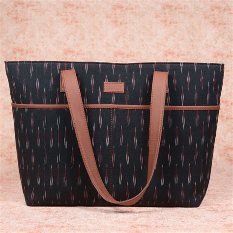 Tote Bags: Buy Best Tote Bags Online at Great Prices - Zouk