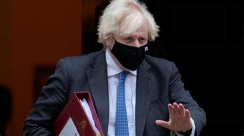 At 93,045, UK's daily Covid cases hit record high for third consecutive ...