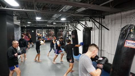 Boxing Class 的图像结果