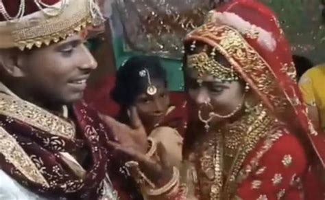 VIDEO: सुसराल वालों की डिमांड पर दुल्हन ने किया ऐसा डांस, देखता रह गया ...
