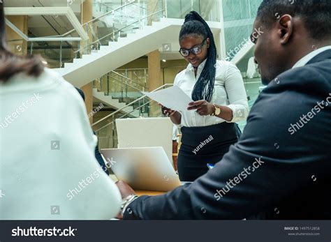 Multiracial Business People 的图像结果