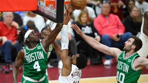 Cavs vs Celtics prediction for Game 4 of NBA playoff series