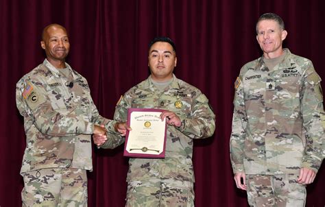 METC Instructor Earns Master Instructor Badge > Medical Education and Training Campus > News Display