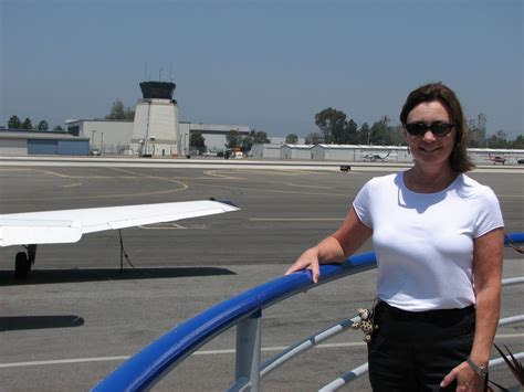 Lucrative Career with High Salaries: Become an Air Traffic Controller