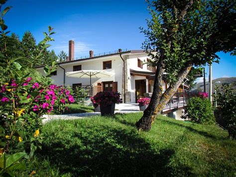 GARNI LO CHALET (Pescocostanzo, Abruzzo) - Inn Reviews, Photos, Rate ...