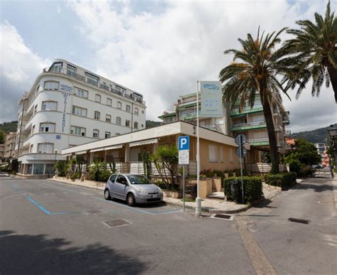 HOTEL KON TIKI (Alassio) - Hotel Reviews, Photos, Rate Comparison ...