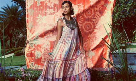 Shop Indian Designer Kaftans: Dresses & Kaftans for Women | Saundh – Page 2