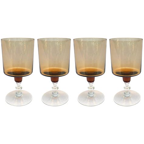 Baccarat Set of 12 Wine Glasses For Sale at 1stDibs