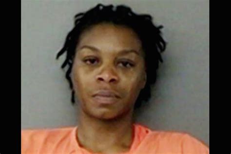Sandra Bland: Twitter erupts over theory that hanged woman was already ...