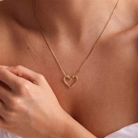 Dainty Heart Necklace