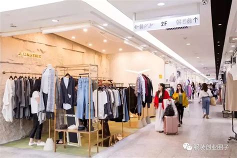 广州服装批发市场，均码的衣服风险小，档口有分爆款位置测款位置_哔哩哔哩_bilibili