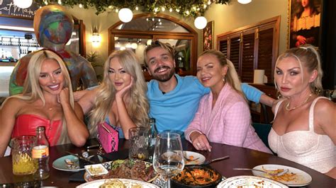 Porno: Jeg står og ser på at hun blir tatt så hardt at hun kaster opp blod