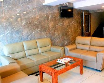 Hosūr Hotels from ₹ 2,157/night | Compare Best Hotels in Hosūr - KAYAK