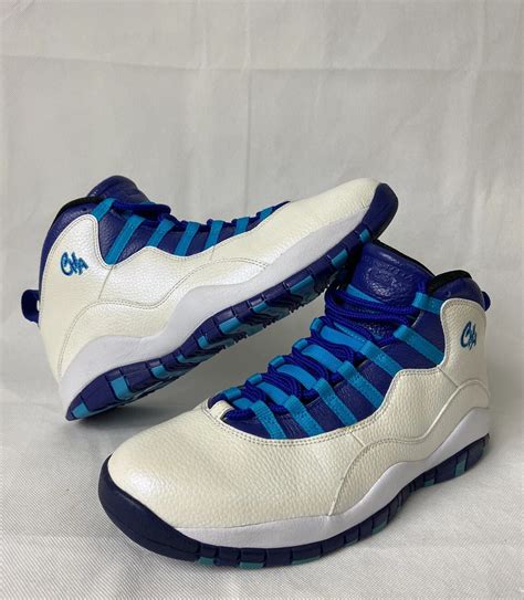 Blue and white jordan 10 online