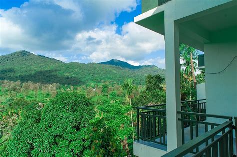 GREEN PEACE HOLIDAY HOME - AshRoomz
