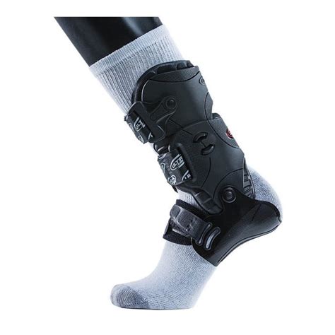 Ultra CTS Ankle Brace - Hinged Ankle Brace - Foot & Ankle - Leg Braces ...