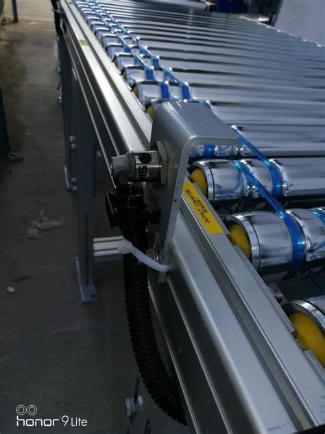 Roller Conveyors - Powered Roller Conveyor Manufacturer from Ghaziabad