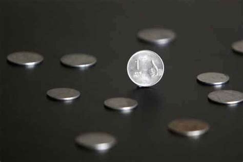 Rupee gains 6 paise against dollar in opening trade
