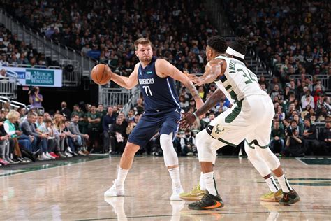 Dallas Mavericks vs Milwaukee Bucks Apr 3, 2022 Game Charts | NBA.com