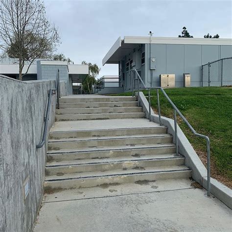 Santa Susana High School 4 Flat 5 - FindSkateSpots
