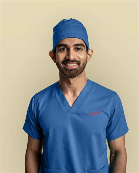 Buy Medical Scrubs, Lab Coat & Doctor Aprons Online | Mafatlal Medfits