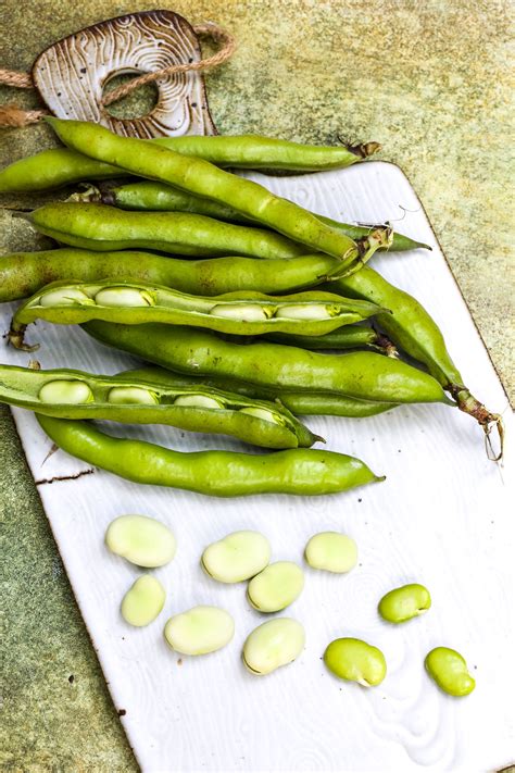 How to Prepare Fava Beans | Earth Matterz
