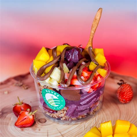 Super Mango Madness Superfruit Bowl | REVES Smoothie Café