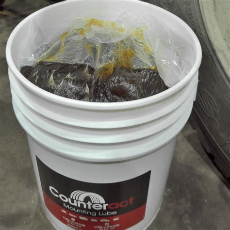 Selecting the Right Tire Mounting Lubrication | Counteract Balancing Beads