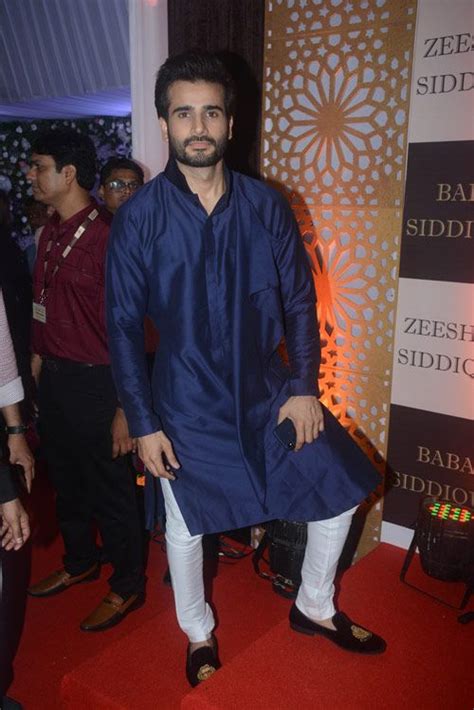 Bollywoods Biggest Iftaar Party Was Basically A StarStudded KurtaPyjama ...