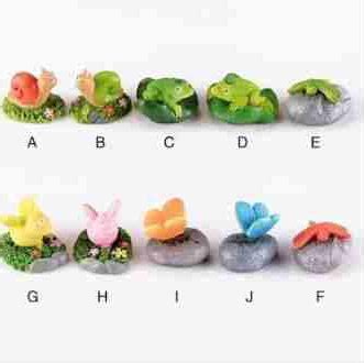 Artpark Miniature Creature On The Stone-A APM04 – Artparkindia