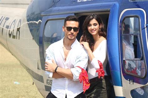 Disha Patani and Tiger Shroff arrive in style to meet fans at Baaghi 2 ...