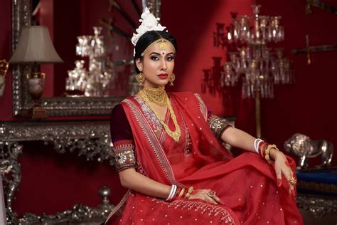 Lakme Salon Sarat Bose - Makeup Artist - Ballygunge - Weddingwire.in