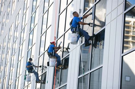 Rezultat imagine pentru Hi-Rise Window Cleaning
