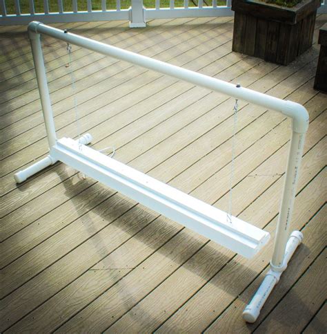 PVC Grow Light Stand 的图像结果
