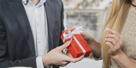 How to Remove License Plate Sticker Easy 的图像结果