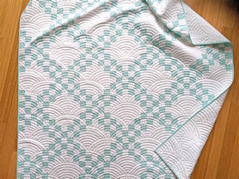 17 Irish Chain Quilt Patterns (Beautiful, Free and Easy To Make)
