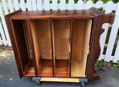 Spraying Chest of Drawers 的图像结果