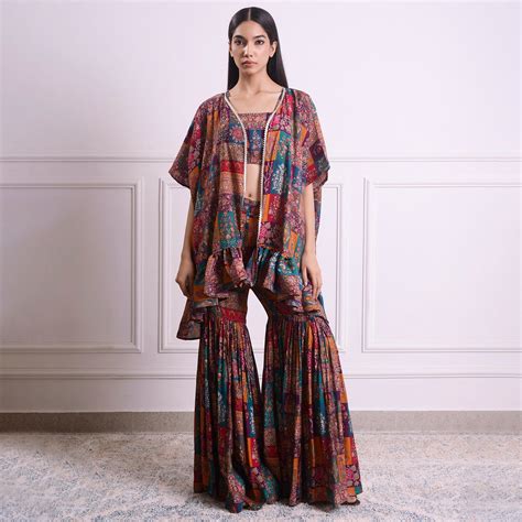 HOK ENSEMBLE pure chanderi sharara set with cape – House of Kriti