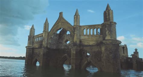 Chetan Bhagat Discovers Drowning Church In An Adventurous Drive On ...