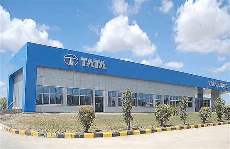 BREAKING: Tata Motors to Acquire Iveco Group in €3.8 Billion Deal ...