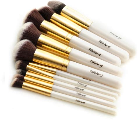 Foolzy Pack of 10 Professional Makeup Brushes Kit - Price in India, Buy ...
