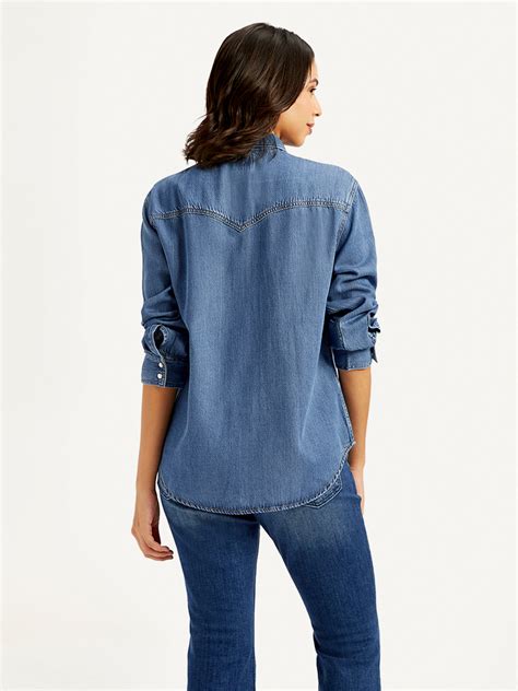 Women's Solid Relaxed Fit Denim Shirt – Levis India Store