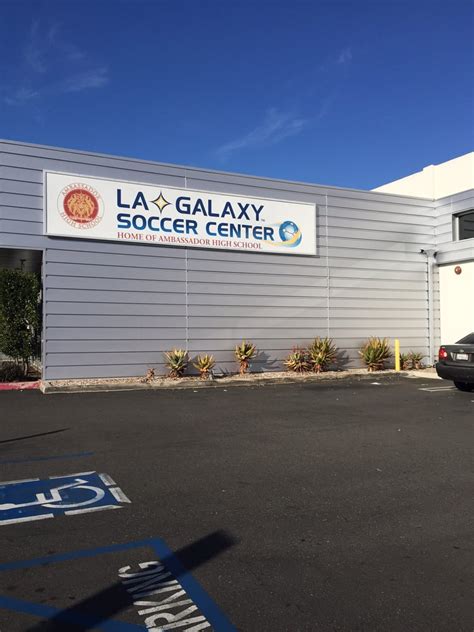 LA Galaxy Soccer Center - 40 Photos & 24 Reviews - Summer Camps - 540 ...