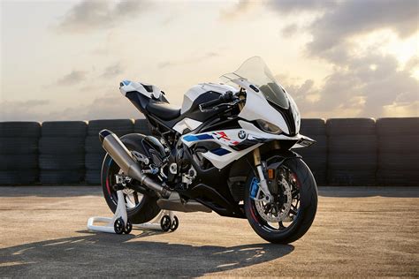BMW S1000RR gets first major update since 2019 with new aero, more ...
