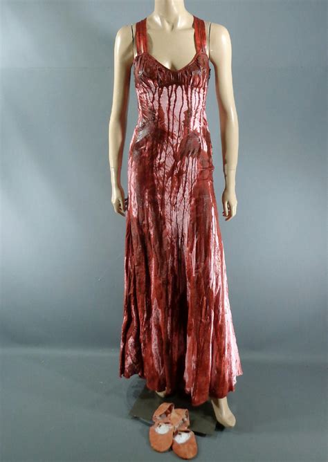 Carrie White's Prom Dress | Warehouse 13 Artifact Database Wiki | Fandom