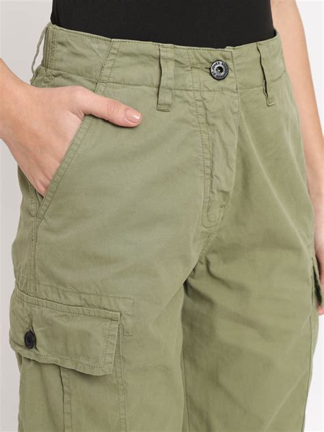 Oversize women cargo – St.Jones